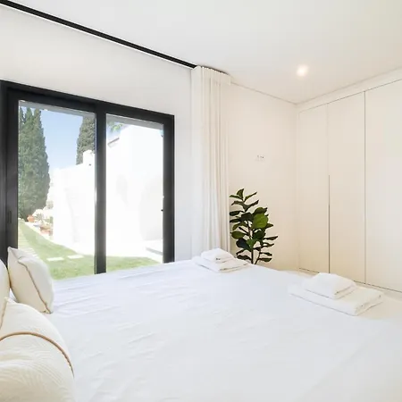 別荘 Veiga - Luxury Modern Design With Large Beautiful Garden *