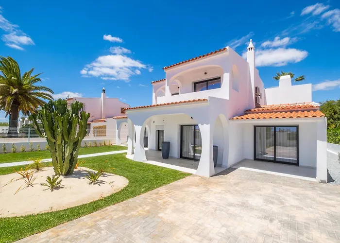 Veiga - Luxury Modern Design With Large Beautiful Garden * Albufeira