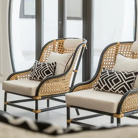 Veiga - Luxury Modern Design With Large Beautiful Garden Feriehus