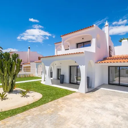 Veiga - Luxury Modern Design With Large Beautiful Garden * Albufeira