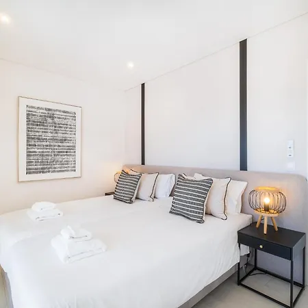 Veiga - Luxury Modern Design With Large Beautiful Garden Feriehus Albufeira
