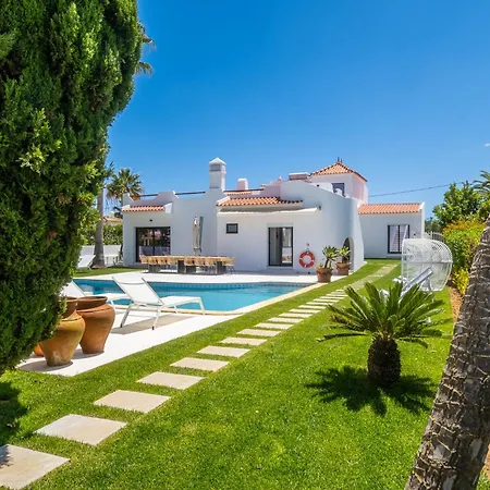 Feriehus Veiga - Luxury Modern Design With Large Beautiful Garden Albufeira