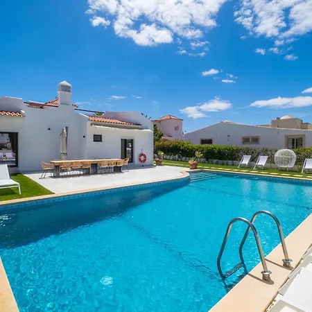 Veiga - Luxury Modern Design With Large Beautiful Garden