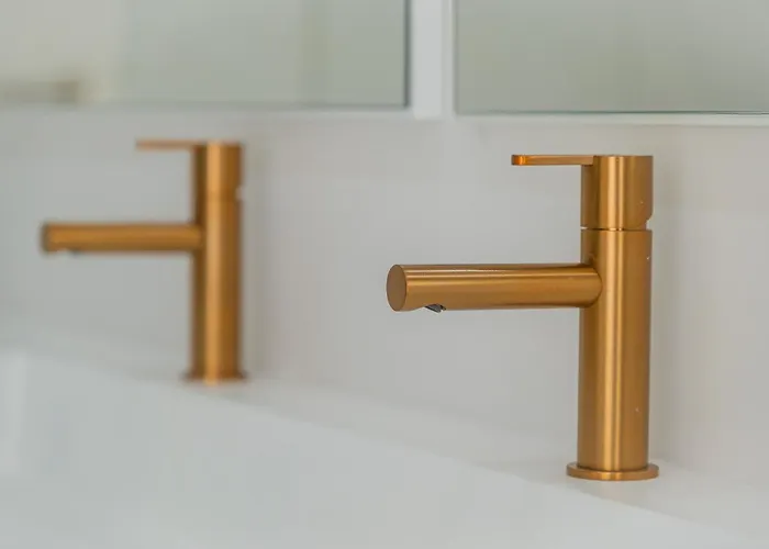 Veiga - Luxury Modern Design With Large Beautiful Garden Nyaraló