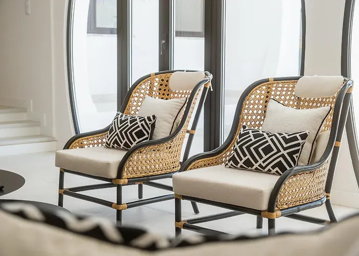 Veiga - Luxury Modern Design With Large Beautiful Garden Nyaraló