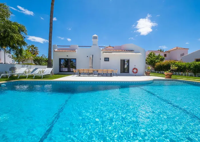Veiga - Luxury Modern Design With Large Beautiful Garden Albufeira