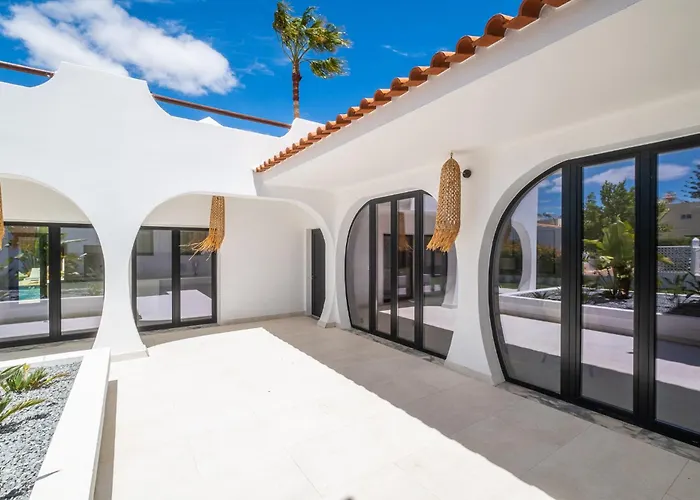 Veiga - Luxury Modern Design With Large Beautiful Garden *