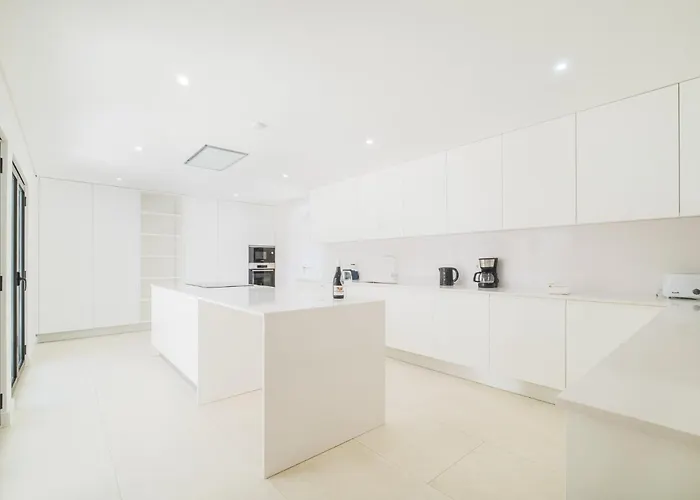 Veiga - Luxury Modern Design With Large Beautiful Garden Nyaraló Albufeira