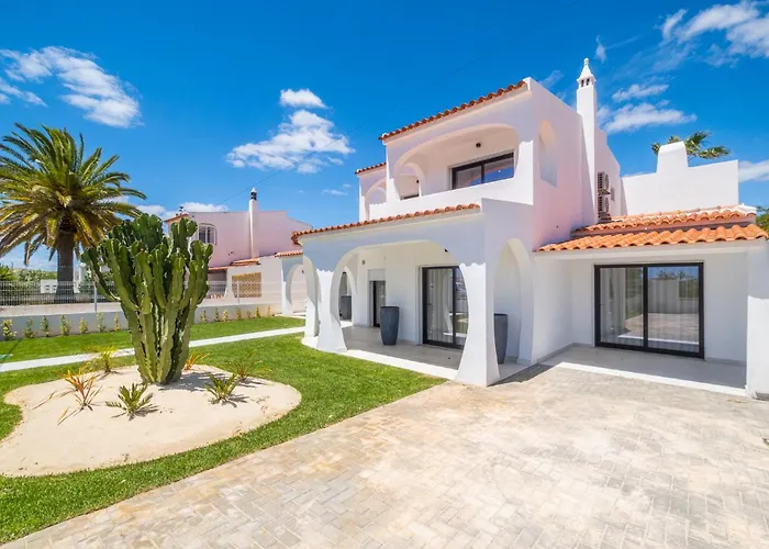 Veiga - Luxury Modern Design With Large Beautiful Garden * Albufeira