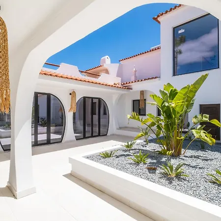 Tatil Evi Veiga - Luxury Modern Design With Large Beautiful Garden Albufeira