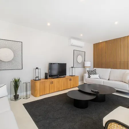 Tatil Evi Veiga - Luxury Modern Design With Large Beautiful Garden