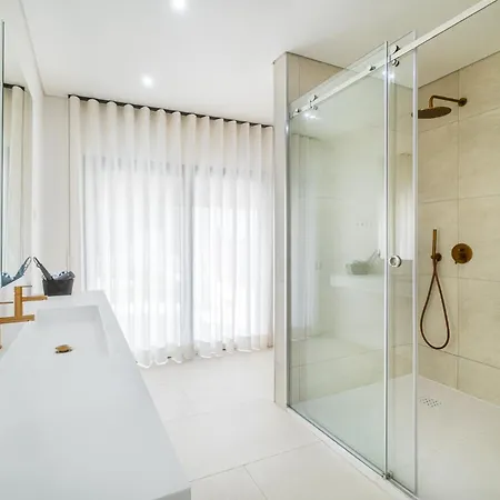 Tatil Evi Veiga - Luxury Modern Design With Large Beautiful Garden Albufeira