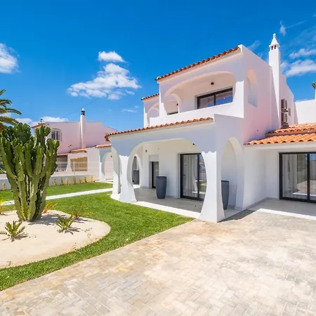 Veiga - Luxury Modern Design With Large Beautiful Garden * Albufeira