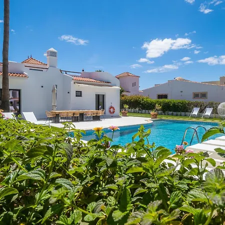 Holiday home Veiga - Luxury Modern Design With Large Beautiful Garden